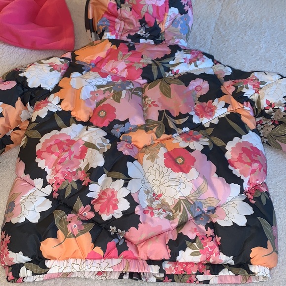 NWT Jessica Simpson Pink & Black Floral Puffer Coat w/ Hat 5/6 - Picture 15 of 16